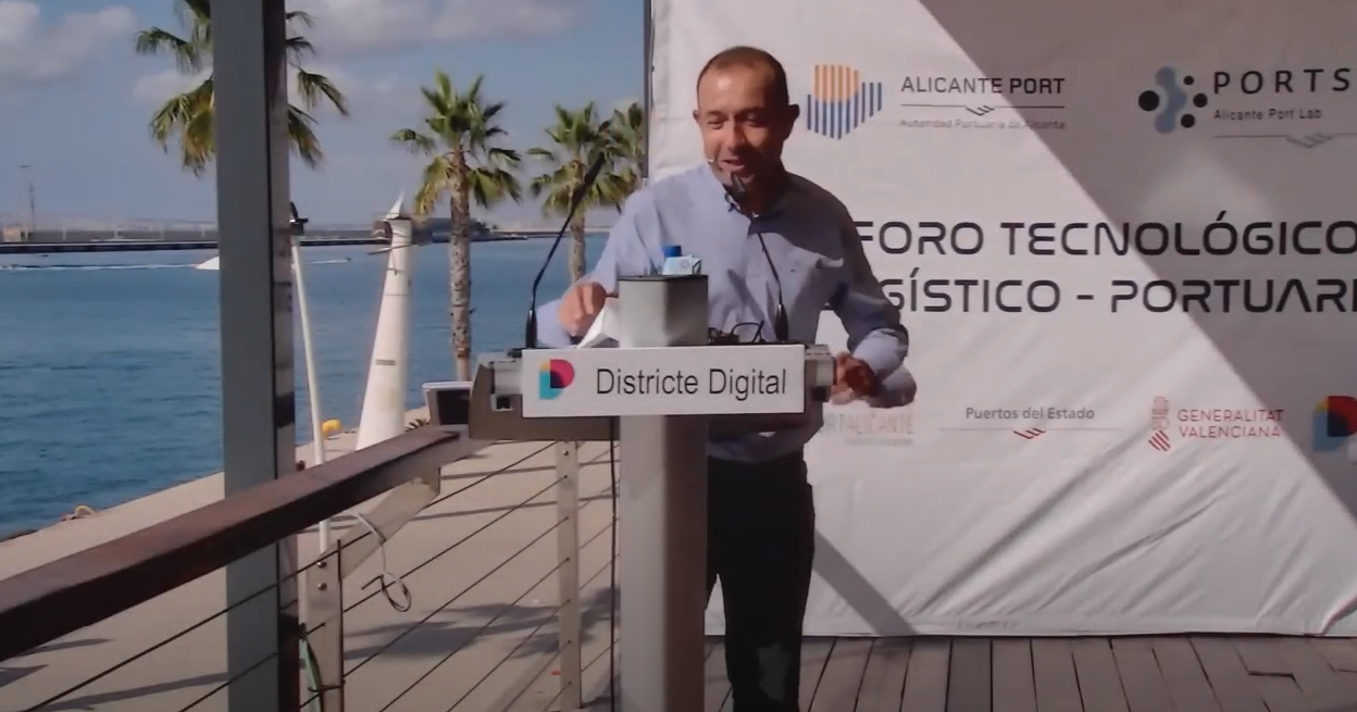 Integración de IA en los puertos maritimos